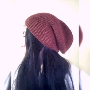 PERFECT FOR FALL!! Burgundy skater beanie